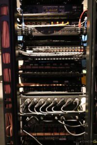 Video distribution rack MoIP HDBaseT