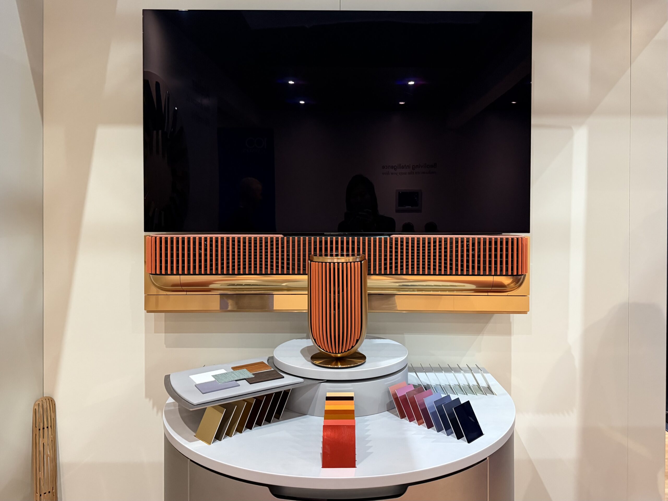 Bang & Olufsen design présentés à l'ISE